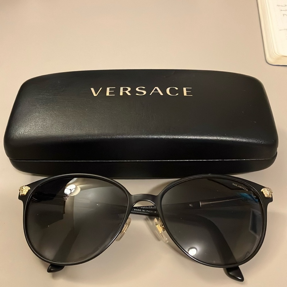 Versace 57/16 Sunglasses